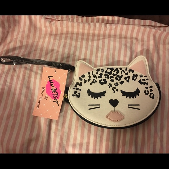 Betsey Johnson White Leopard Wristlet - Picture 1 of 3